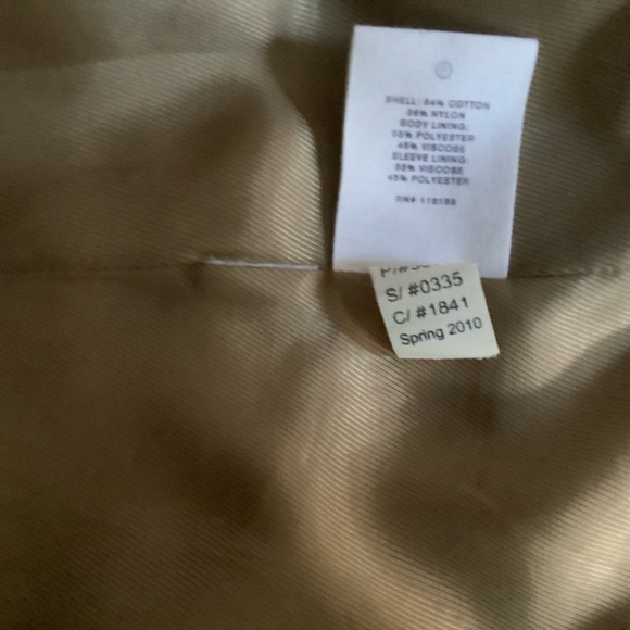 Classic mid thigh Trench Coat GUC - Picture 12 of 16